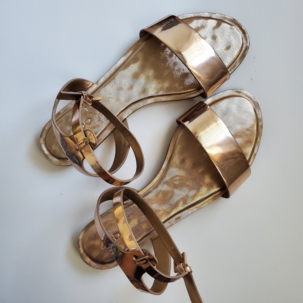 NWOT Aldo Rose Gold Sandal